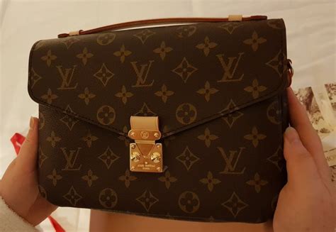 como saber si una bolsa es original louis vuitton|modelos de bolsas louis vuitton.